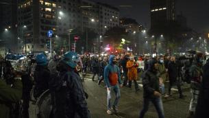 No Green pass Milano, 4 denunciati dopo il corteo