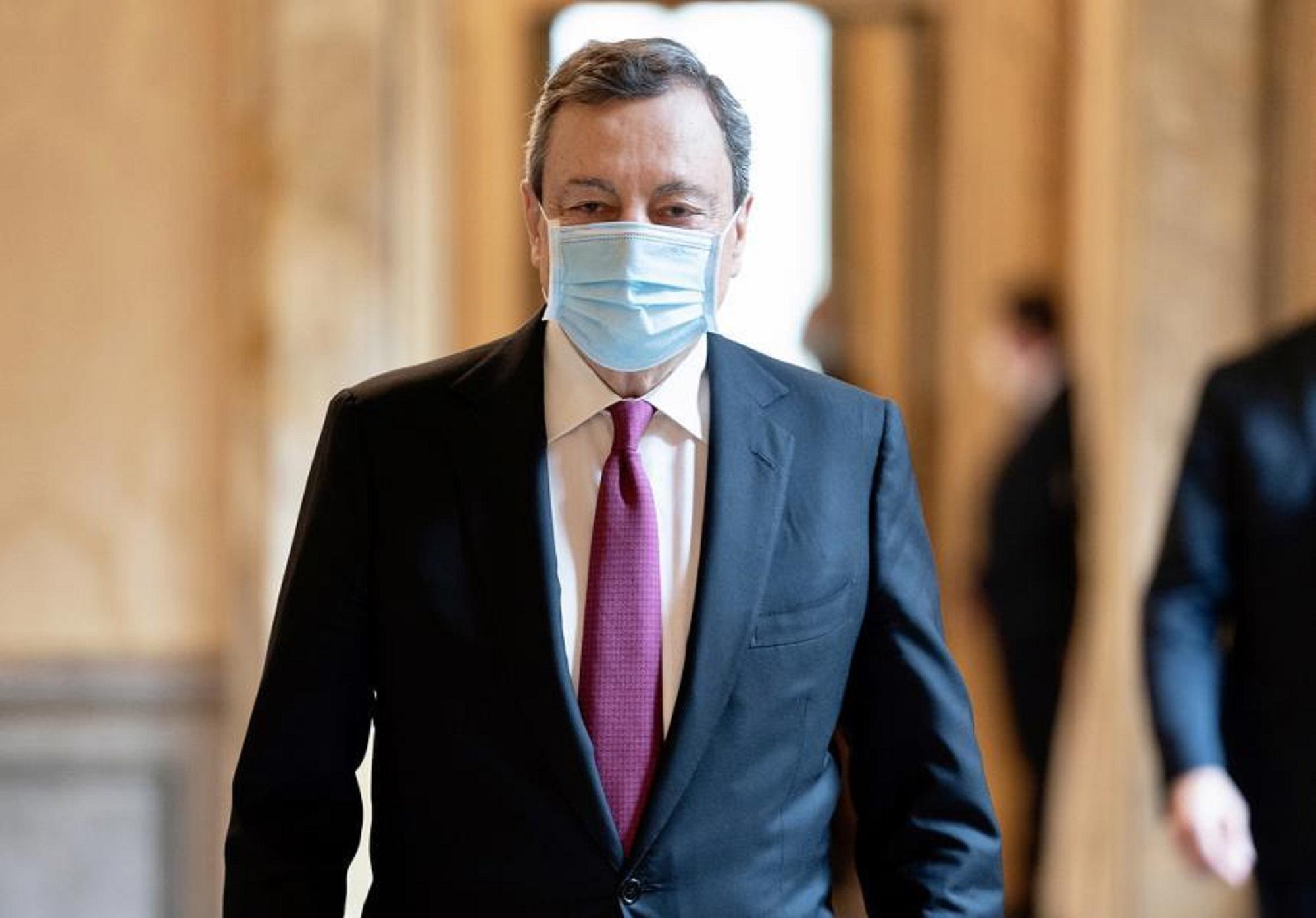 No vax, minacce a Draghi su Telegram: "Appuntamento sotto casa sua"