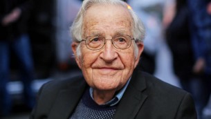 Noam Chomsky dimesso da ospedale di San Paolo in Brasile
