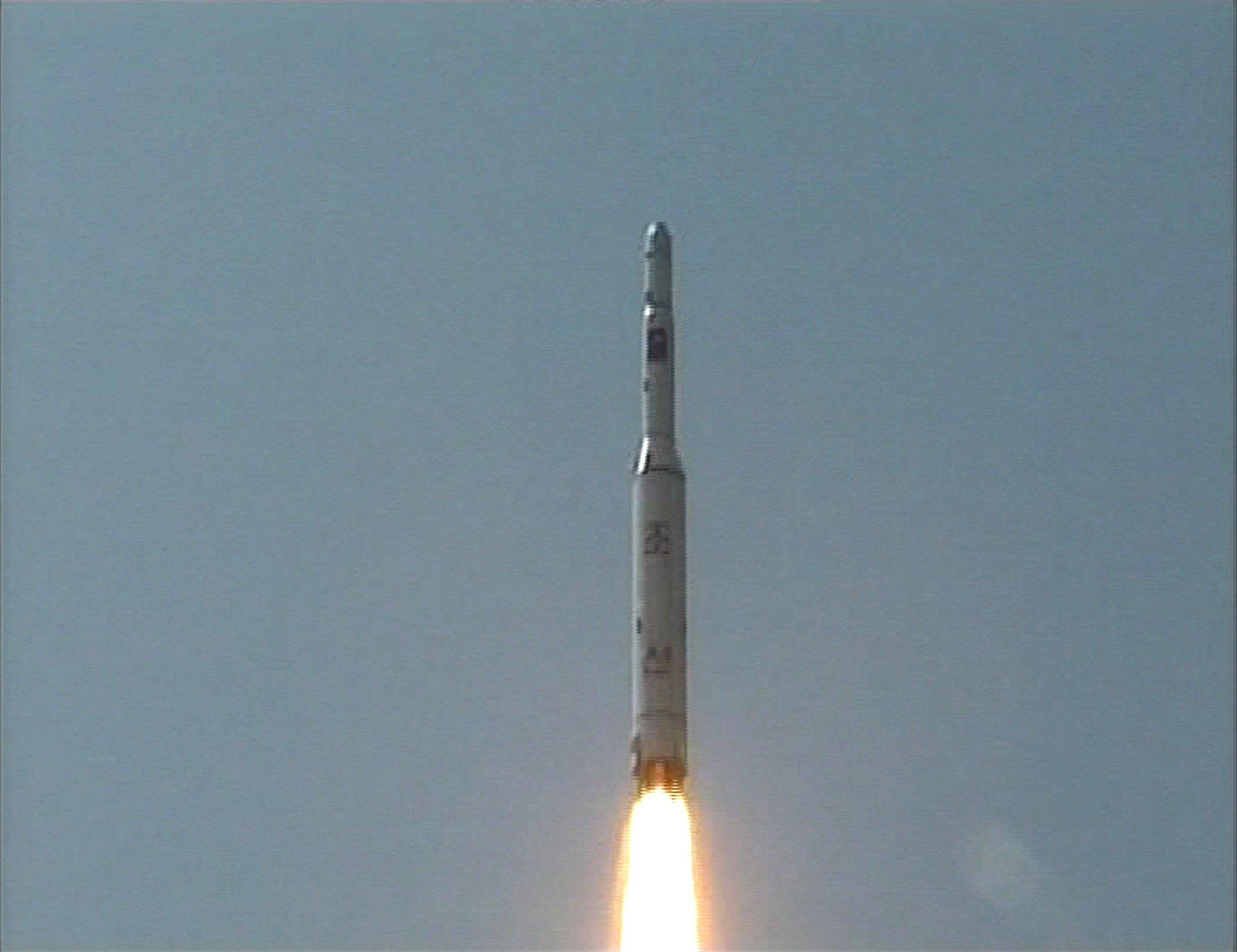Nordcorea, Pyongyang lancia missile balistico