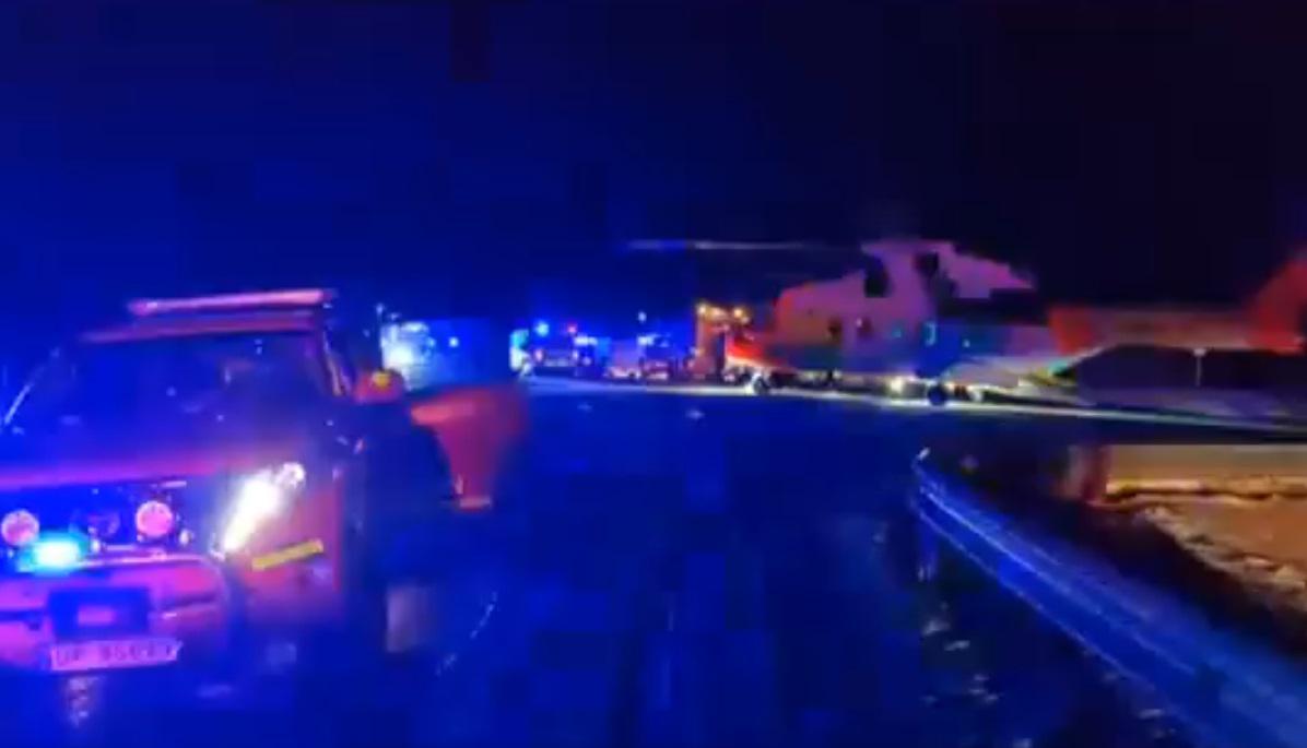 Norvegia, bus con 60-70 persone a bordo esce di strada e finisce in mare