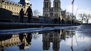 Notre-Dame, oggi riapertura dopo l'incendio: da Trump a Zelensky, i leader alla cerimonia