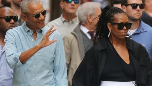 Obama a Berlino, pranzo con Scholz e discorso nell'arena da 17mila posti