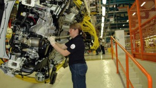 Ocse, rallenta la crescita dell'Italia: pil frena a +0,7% nel 2023 e 2024