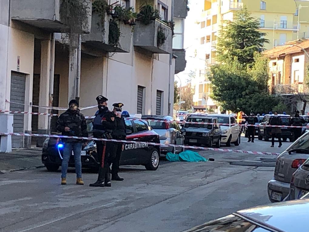 Omicidio a Lanciano, 72enne ucciso con decina colpi pistola