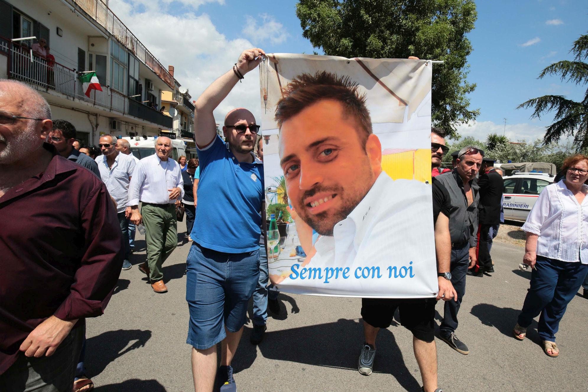 Omicidio Cerciello, il fratello: "Sentenza non può ridarmi Mario ma aiuta nel vivere dolore"