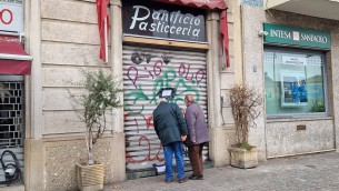 Omicidio in panetteria a Milano, arrestato il figlio 21enne del fornaio