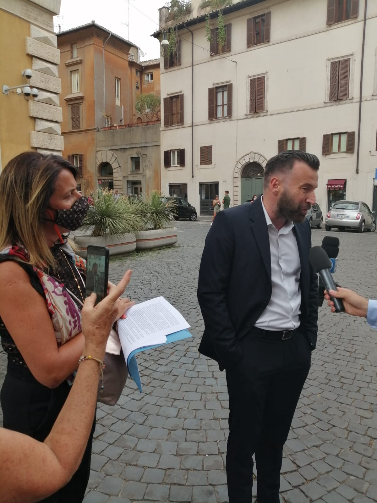 Omofobia, genitore di Non si tocca la famiglia: "Zan non ha preso lettera 79 associazioni"