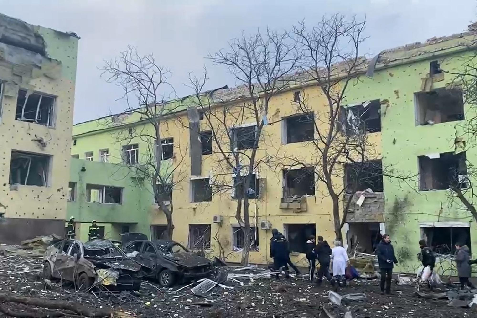 Ospedale Mariupol, Russia rapisce ragazza foto simbolo