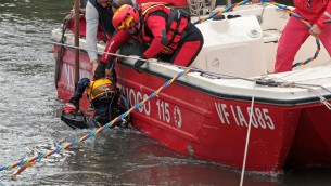 Padova, si tuffa nel Brenta e scompare: recuperato corpo di un 27enne