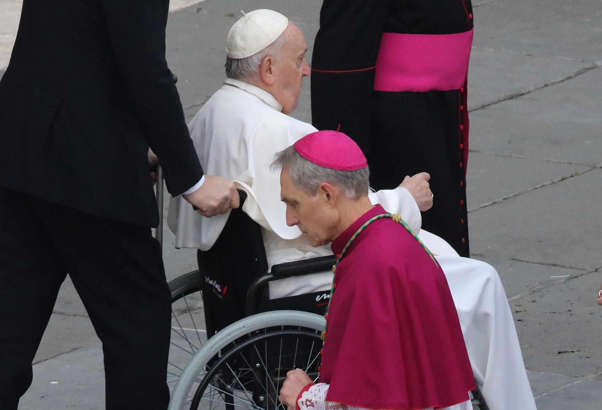 Padre Georg in udienza da Papa Francesco, primo incontro dopo polemiche