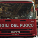 Palermo, danneggiato mezzo dei Vigili del fuoco