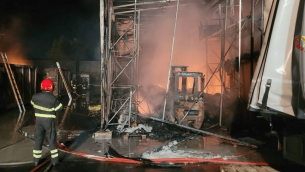Palermo, fiamme in impianto trattamento rifiuti
