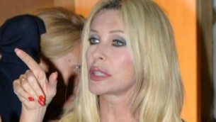 Paola Ferrari: "Parole di De Benedetti su Meloni disgustose, mi dissocio"