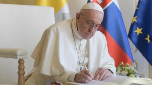 Papa: "Alcuni mi volevano morto, preparavano già il Conclave"