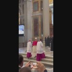 Papa alla Basilica di San Paolo, la preghiera al sepolcro dell'apostolo delle genti - Video