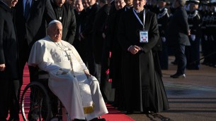 Papa Francesco ad Ajaccio, è il primo Pontefice in Corsica