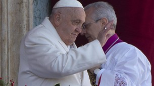 Papa Francesco, cardinale Bassetti: "Felici della sua ripresa, seguirà consigli dei medici"