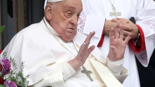 Papa Francesco e la facies hippocratica, Bassetti: "A Pasqua il suo viso parlava chiaro"