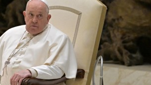 Papa Francesco: "Ho il respiro ancora affannato"