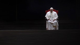 Papa Francesco, la vita e il pontificato nel rogito posto nella bara: "Testimone di umanità"