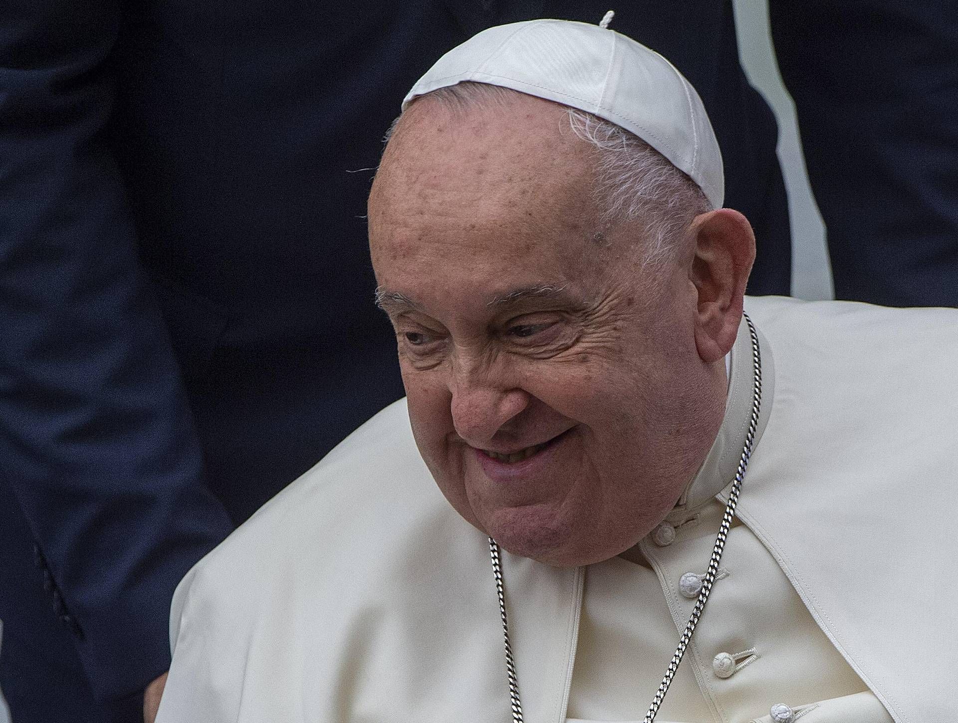 Papa Francesco, l'ultimo messaggio ai giovani in filmato inedito: "Imparate ad ascoltare"