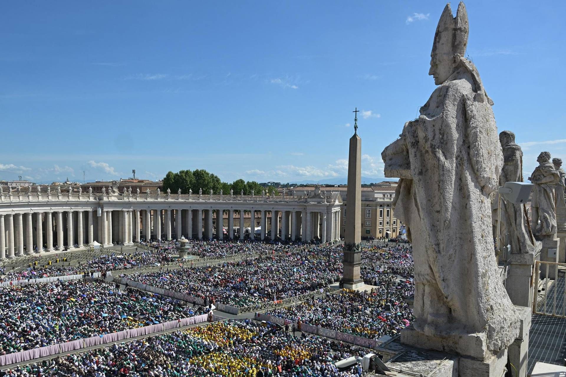 Papa Francesco, messa in suffragio a San Pietro: "Senso di smarrimento"
