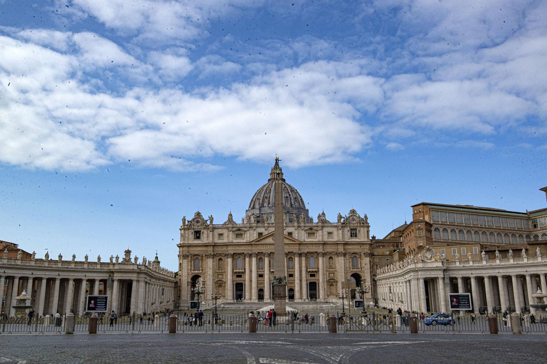 Papa, fumata bianca: il mondo ha il suo nuovo leader globale