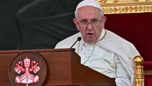 Papa in Bahrein: "Uomo religioso si oppone a guerra e riarmo"
