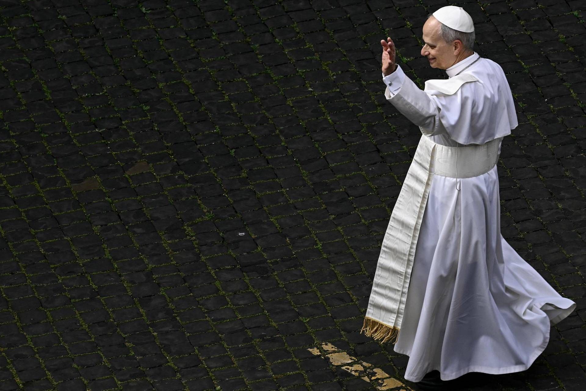 Papa Leone XIV sfiora il milione di follower su Instagram nel primo giorno