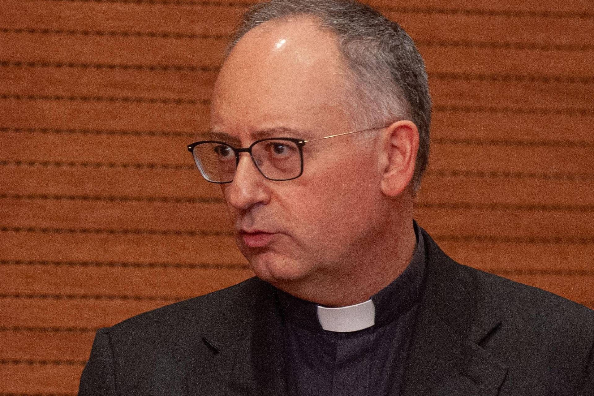 Papa, padre Spadaro: "Obbedirà ai medici da buon gesuita, questo non gli impedirà di essere presente"