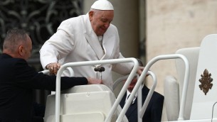 Papa ricoverato, in dubbio partecipazione a celebrazioni pasquali