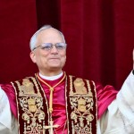 Papa, rito di intronizzazione papale: storia e simbolismo delle vesti pontificie