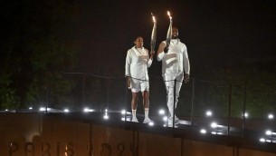 Parigi 2024, Perec e Riner ultimi tedofori: chi sono