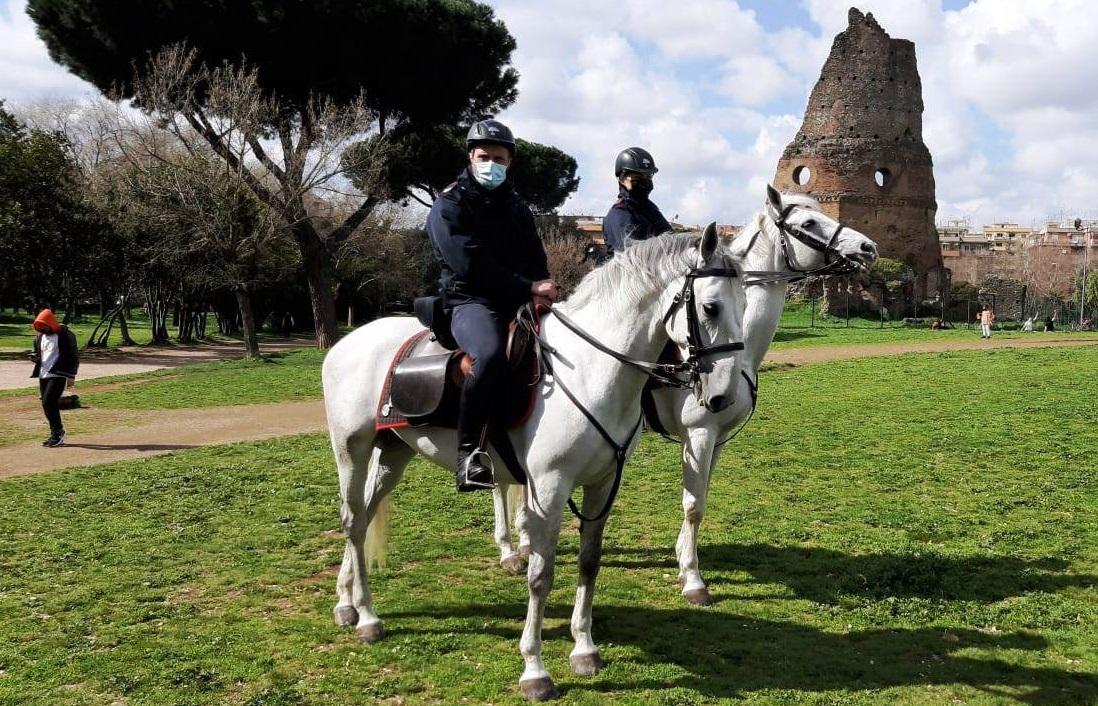 Pasqua 2021, Viminale: più controlli su spostamenti, parchi e litorali