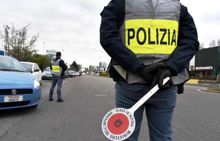 Pasqua zona rossa, stretta sui controlli