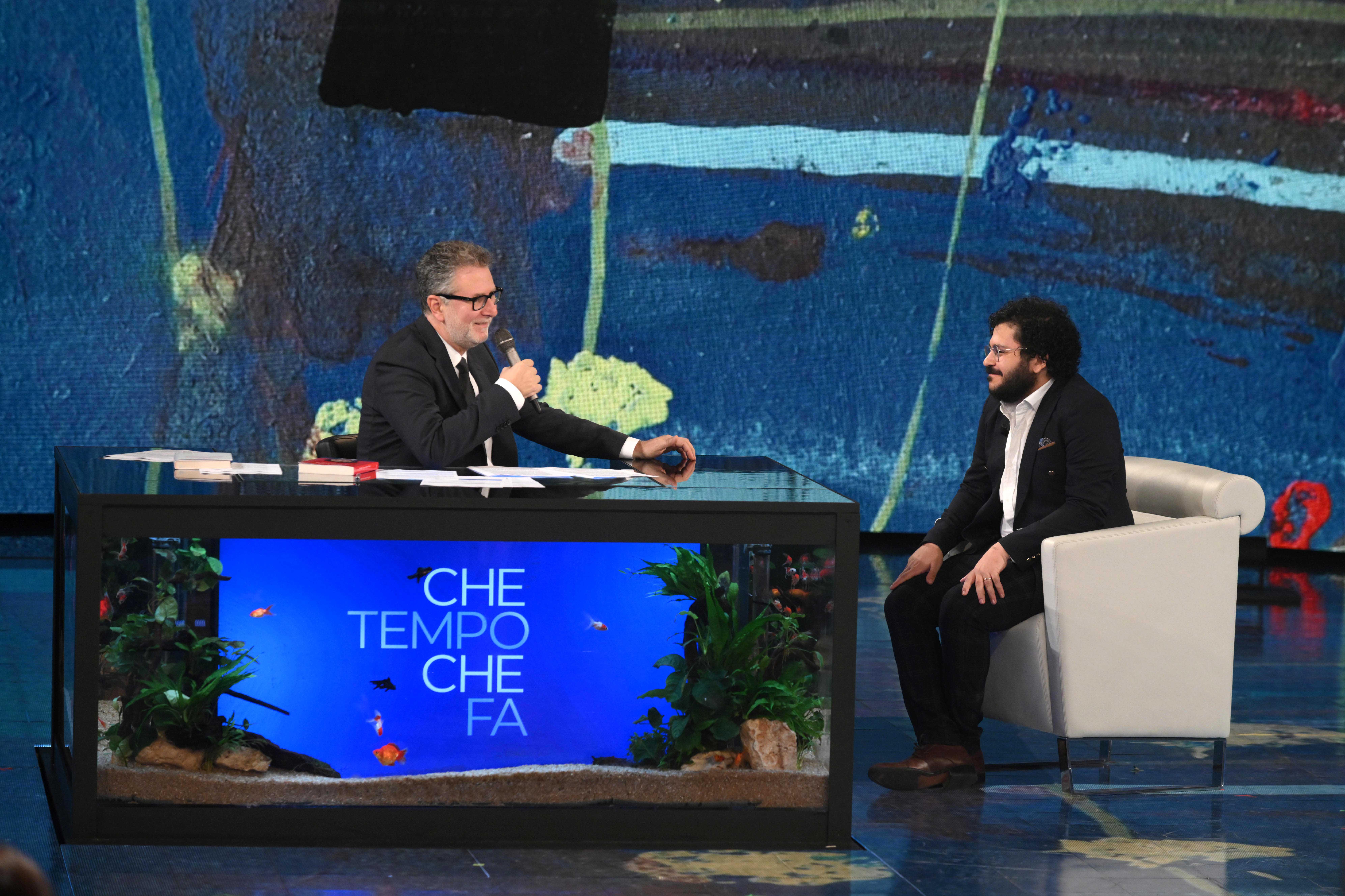 Patrick Zaki a Che tempo che fa: "Pensare alla pace e agli ostaggi"