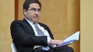 Pd, D'Amato: "Mi dimetto, brigate e passamontagna inaccetabili"