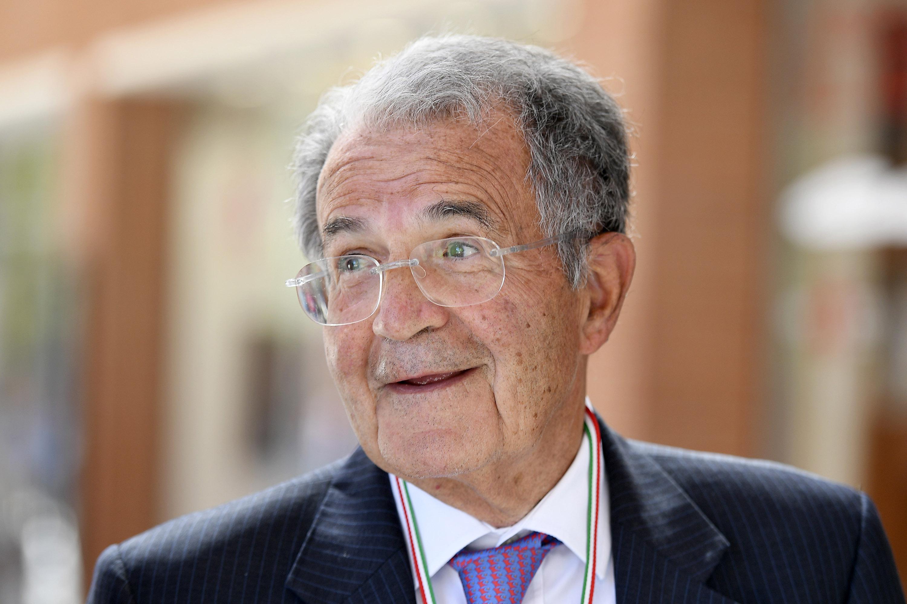 Pd, Prodi: "Non riprendo la tessera, a 84 anni sono come gatto di casa"