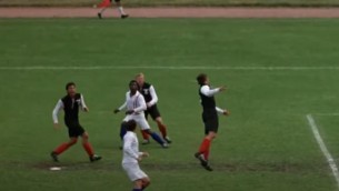 Pelé e la rovesciata, il gol in 'Fuga per la vittoria' - Video