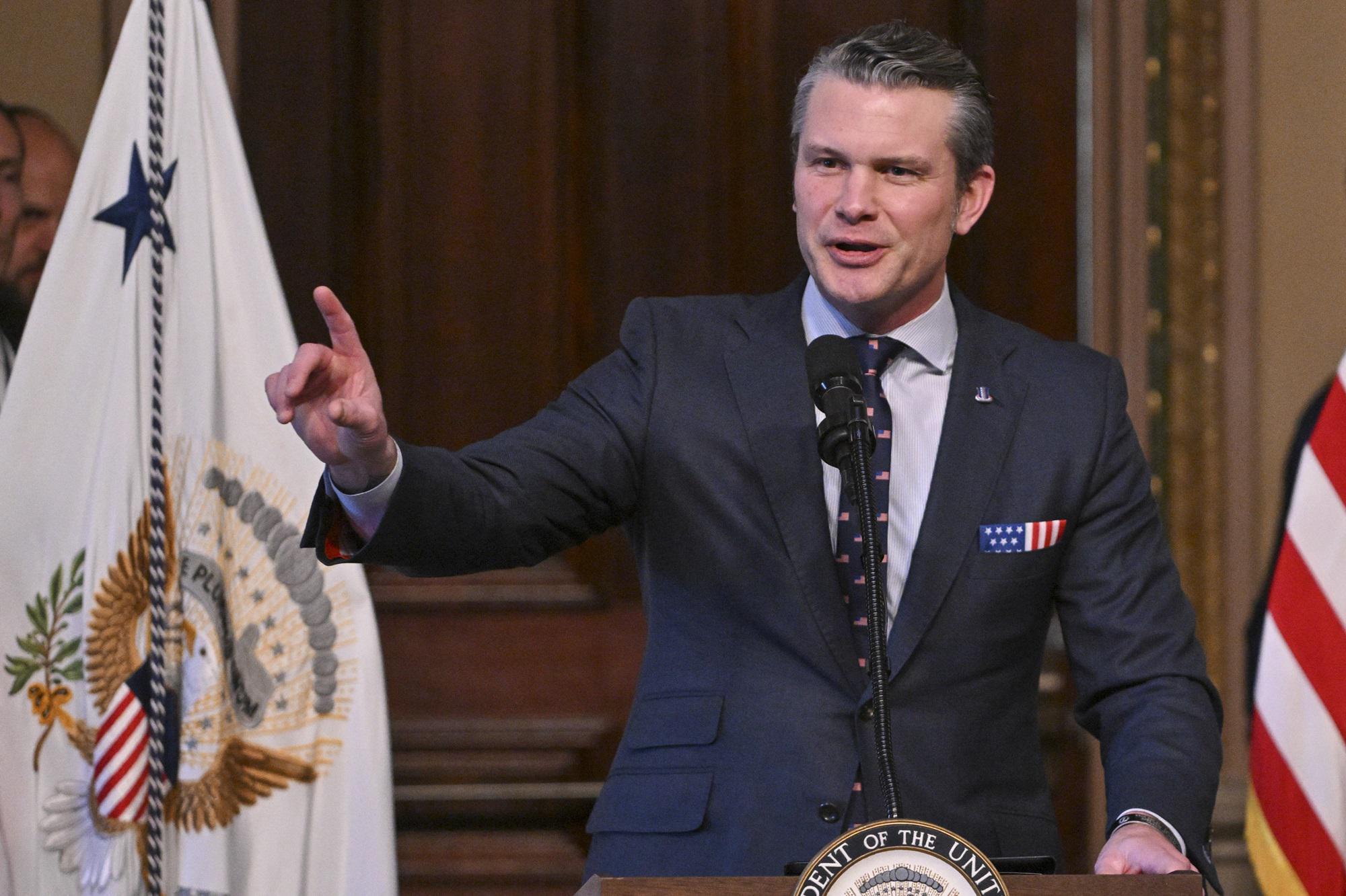 Pentagono, arriva Hegseth: "Freneremo aggressione Cina, metteremo fine a guerre"