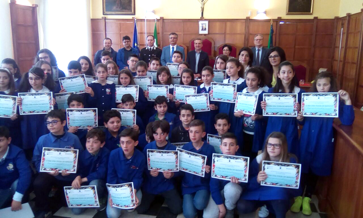 Gli alunni della Scuola primaria di Girifalco