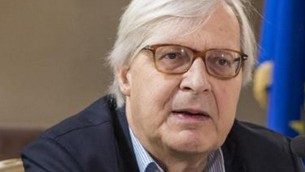 Perquisite le case di Sgarbi, sequestrato quadro di Manetti