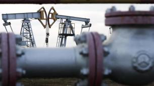 Petrolio, Opec taglia la produzione