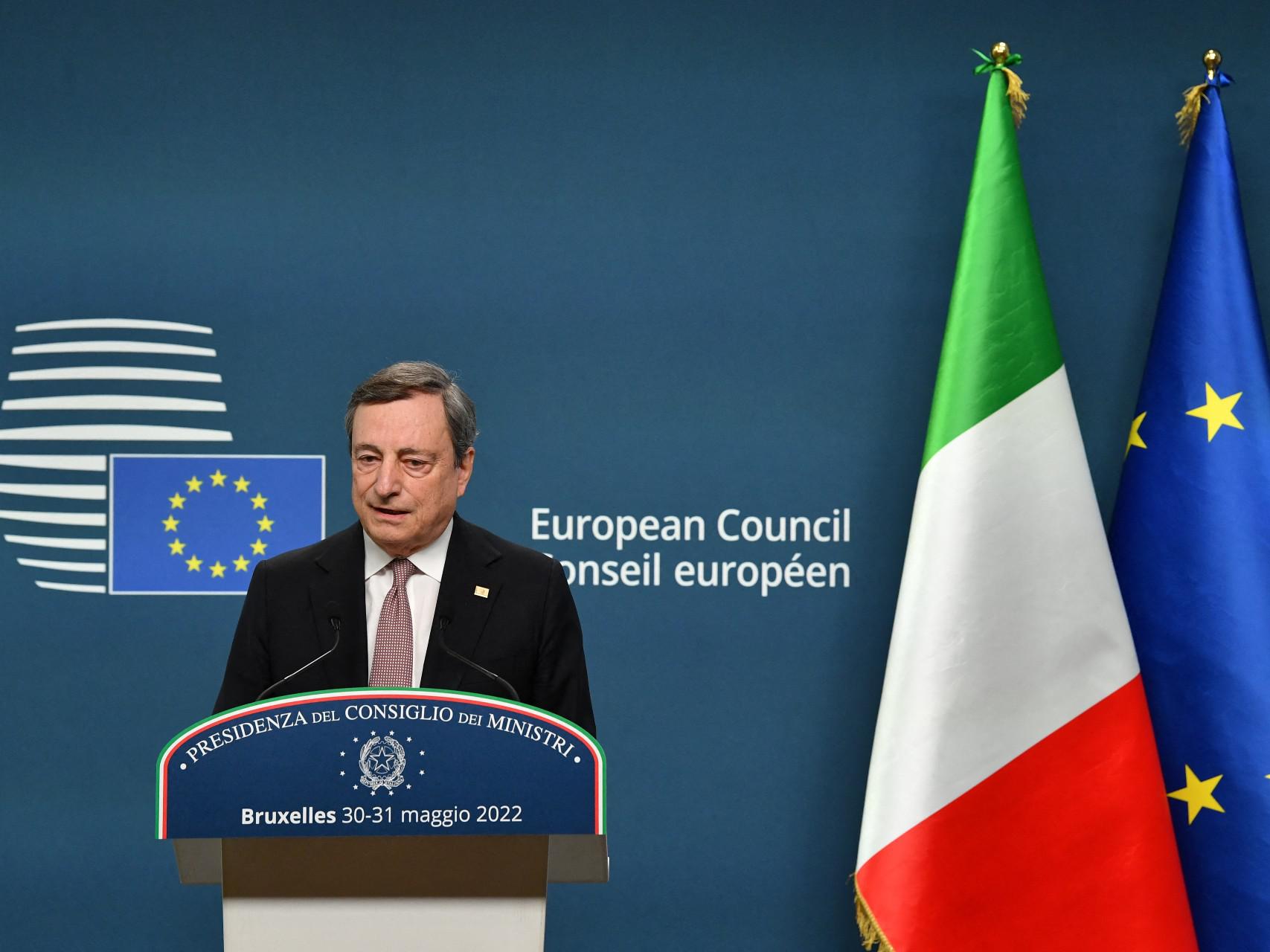 Petrolio russo, Draghi: "Accordo su embargo un successo"