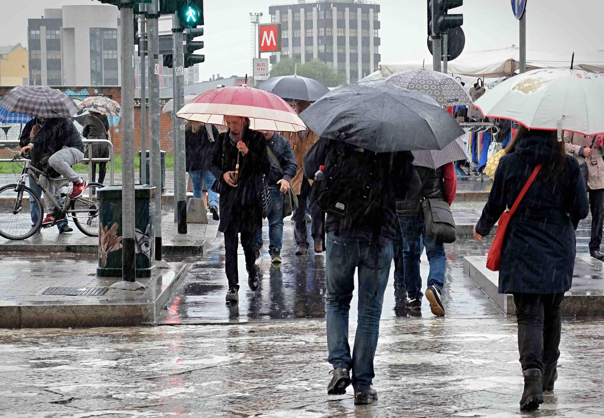 Piogge e temporali al Centro-Sud, allerta gialla in 9 regioni
