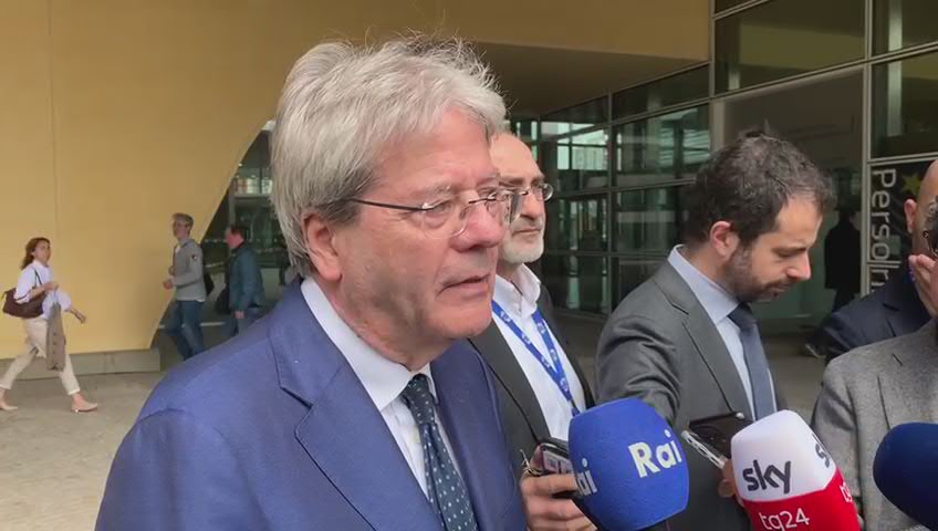 Pnrr, Gentiloni: "Modifiche entro fine giugno o rate slittano" - Video