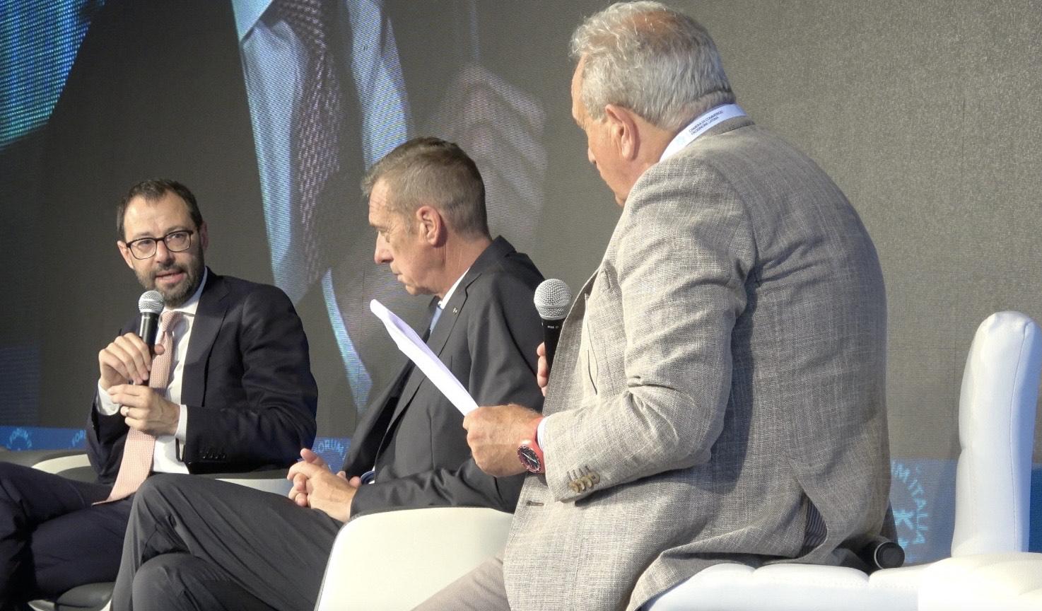 Pnrr, Patuanelli: "Difficile per le imprese programmare investimenti, effetto leva in discussione"