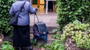 Povertà in Italia, a rischio 8,2 milioni di persone
