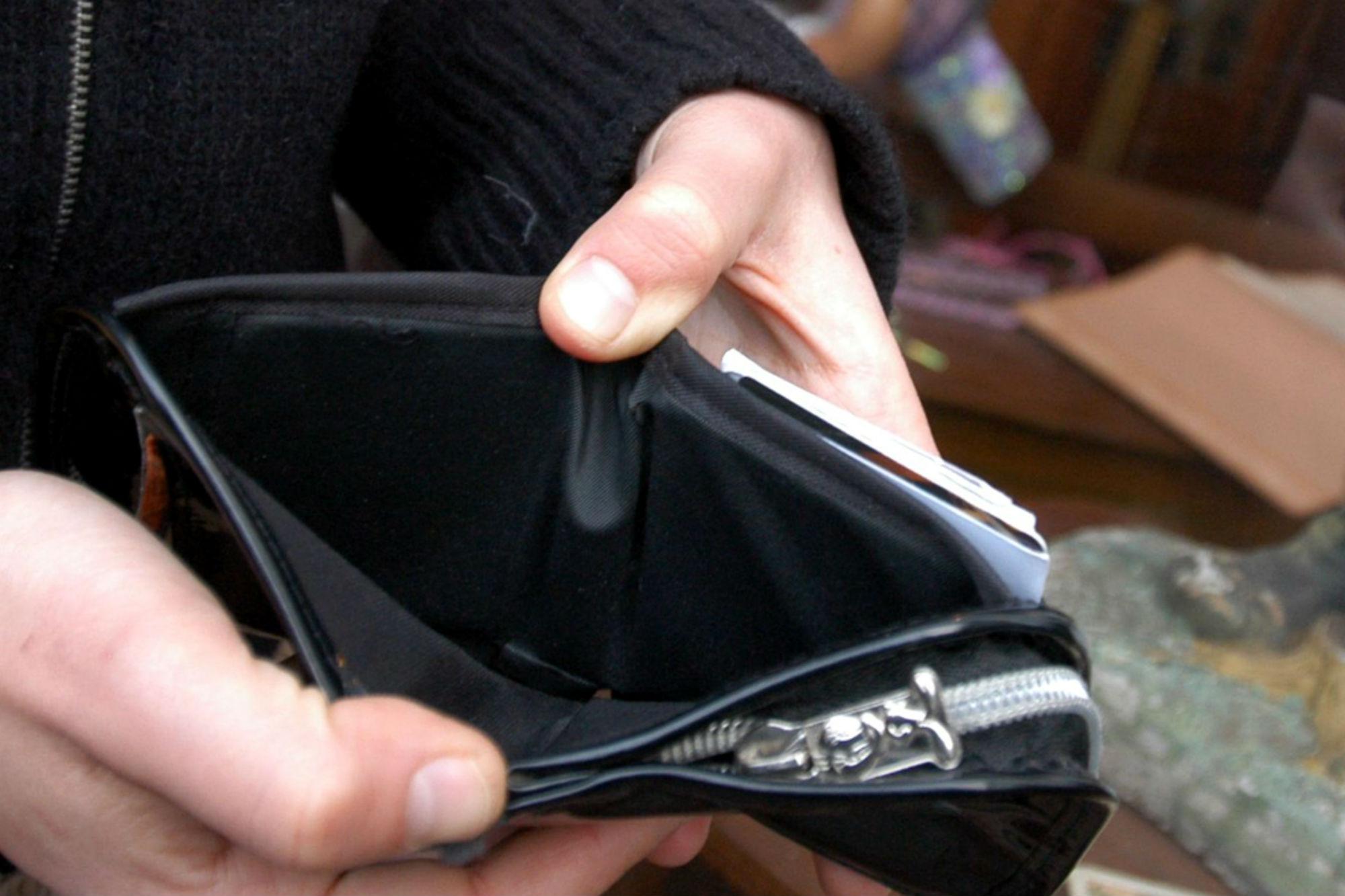 Povertà, Istat: "A rischio un quinto della popolazione italiana"
